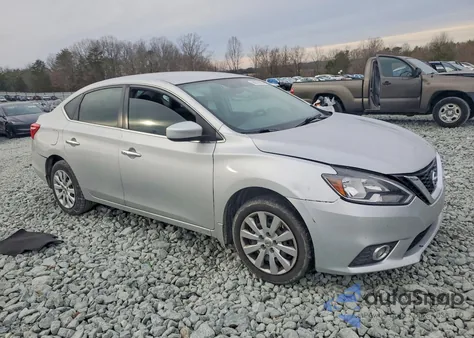 2016 Nissan Sentra S z USA, uszkodzony, nr VIN 3N1AB7AP3GL676624